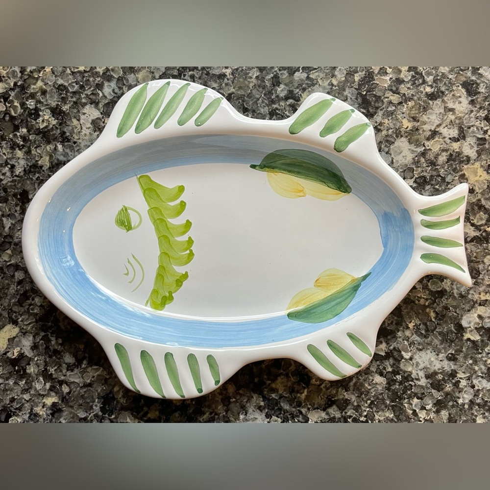 Caleca Italian Pottery Fish 10x7 Hand Painted.